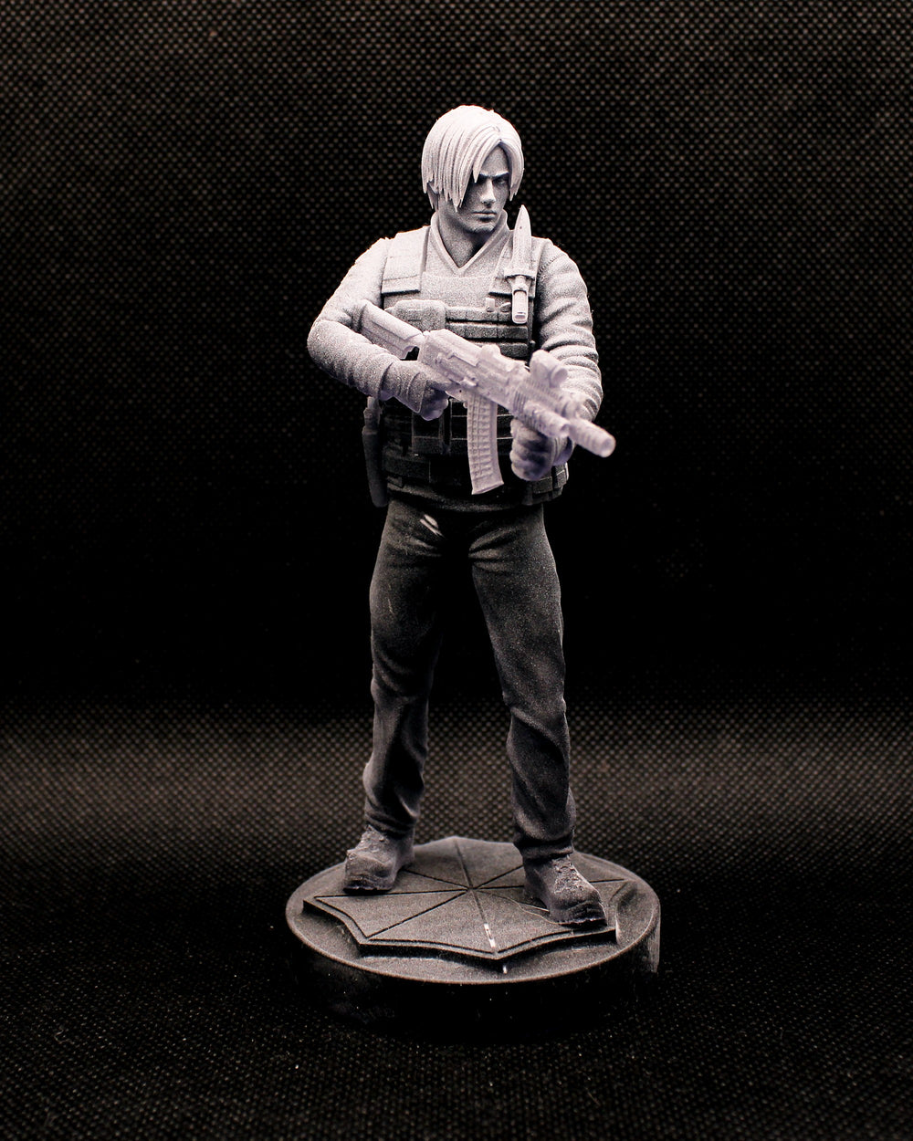 Leon S. Kennedy — resident-evil — Statue by H3llcreator
